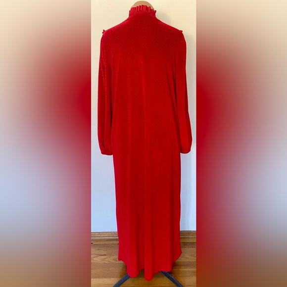 Vintage 60s Velour Robe *Medium* SAY-LU Red Ruffled Pullover Bathrobe - Picture 5 of 6